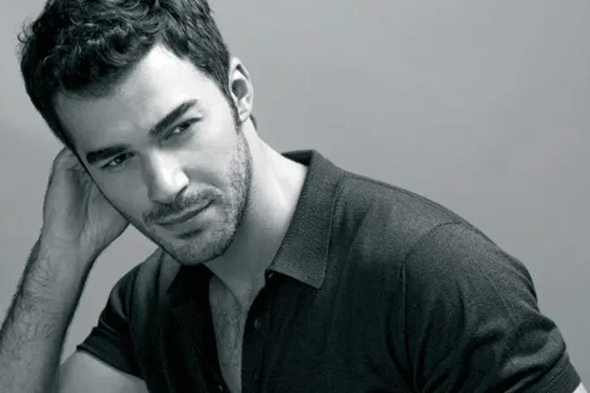 Актер Юсуф Чим