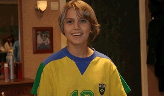 Дарья Мельникова в роли Жени Васнецовой в сериале «Папины дочки»