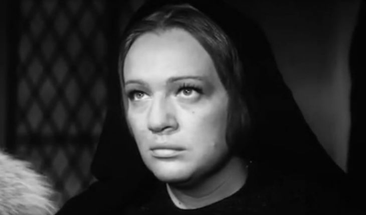 Галина Волчек в роли Реганы