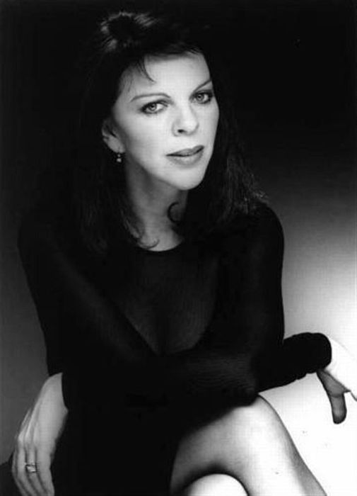 Консуэло Де Авиланд: биография, личная жизнь 2018