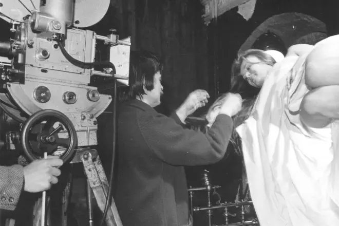 Маргарита Терехова и Андрей Тарковский на съемках фильма Зеркало